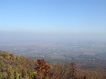 Diósjenő a horgásztóval a távolban a Cserhát Diósjenő a horgásztóval a távolban a Cserhát