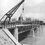 A Kossuth h�d bont�sa - 1960