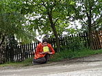 498. Rejtés előtt, ház előtt :-) Buc és a láda 498. Rejtés előtt, ház előtt :-) Buc és a láda