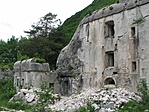 Az aknát védő bunker