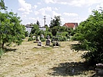Pestlőrinc, a Lőric Center helyén felszámolt temető maradéka Pestlőrinc, a Lőric Center helyén felszámolt temető maradéka