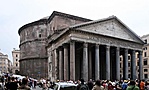 Az épület a római Pantheon kicsinyített mása