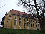 A kastély nyugati homlokzata A kastély nyugati homlokzata