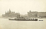 A brit cirkáló, HMS Ladybird a Dunán
