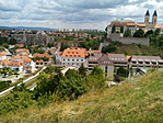 A Benedek-hegy és a Szent Mihály Bazilika A Benedek-hegy és a Szent Mihály Bazilika