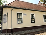 Az Emlékház Az Emlékház