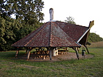 Pihenőhely az emlékhely közelében Pihenőhely az emlékhely közelében