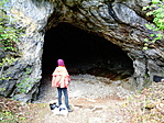 Barlang bejáratánál