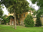 A főhomlokzat A főhomlokzat