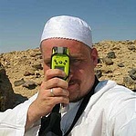 Iszonyú melegben a sivatagban egy geopalackkal Iszonyú melegben a sivatagban egy geopalackkal