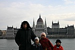 A "lányok" és én (no meg a Parlament és Irén?), 2004. A "lányok" és én (no meg a Parlament és Irén?), 2004.