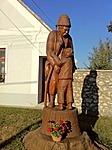 Szobor 2. Szobor 2.