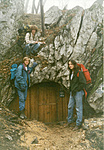 Régi képek: barlanglakók 1993-ból