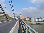 A templom a hídról