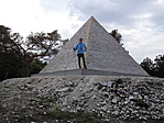 Piramisnál