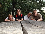 Bütyök, Lina, Bogee és SylverRat a Badacsony megmászása után (GCBADA, 2007.07.23.) Bütyök, Lina, Bogee és SylverRat a Badacsony megmászása után (GCBADA, 2007.07.23.)