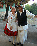 Pincehelyen szüreti-bálban (tánci-tánci) Pincehelyen szüreti-bálban (tánci-tánci)
